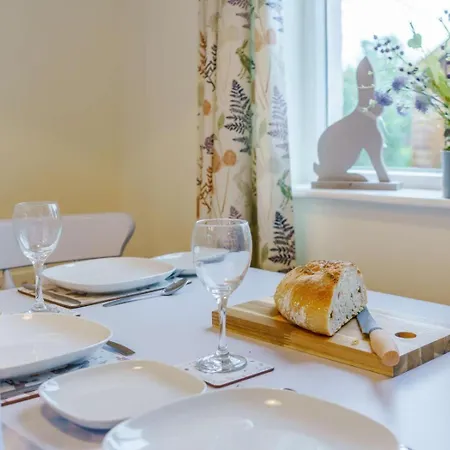 2 Bed In Oc-85284